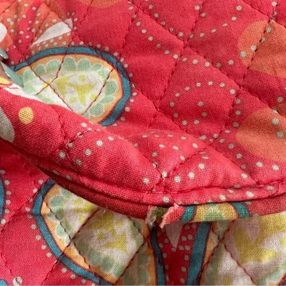 Emma & Chloe Paisley Floral Quilted Tote - Picture 4 of 12